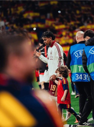 开云网址-西班牙球迷唱歧视穆斯林口号，亚马尔发文谴责种族歧视|埃及|拉米内·亚马尔|西班牙足球队|足球|世界杯_新浪体育_新浪新闻