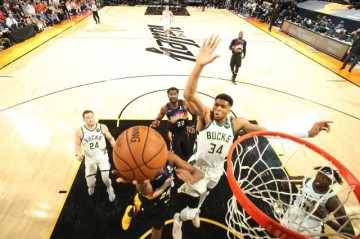 开云体育官网-火线归来送惊天大帽 雄鹿还需要字母哥做的更多